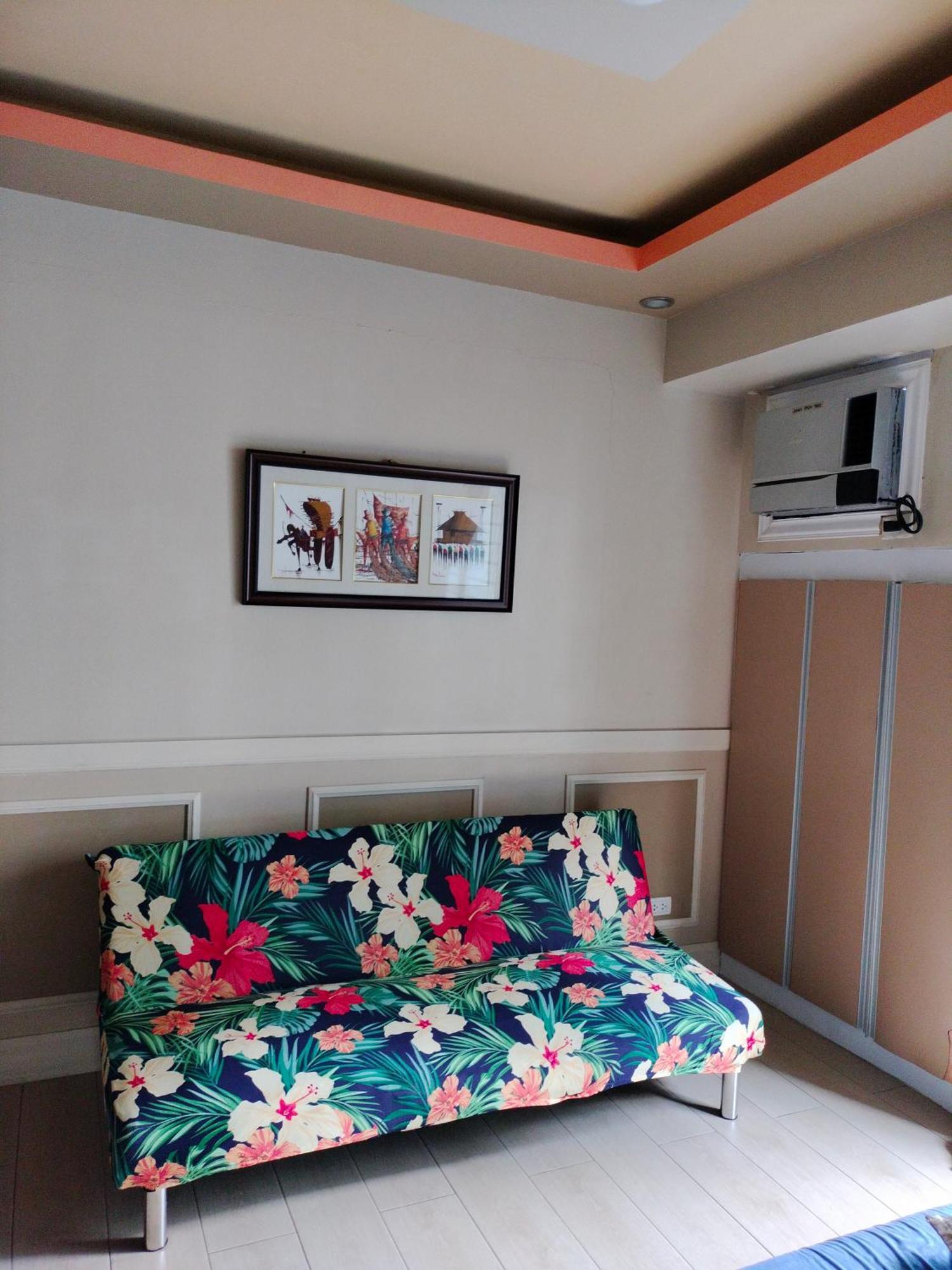 Rqui Condotel Near Airport Pasay Buitenkant foto